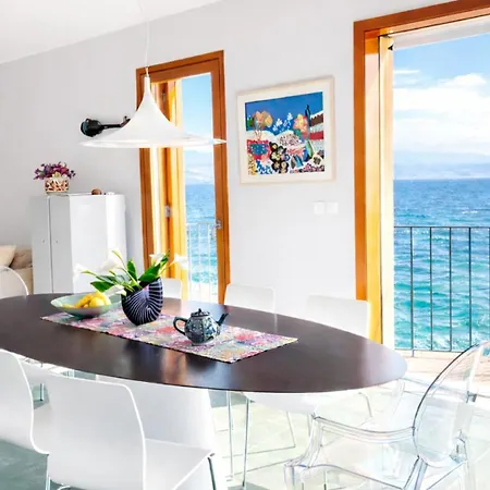 Vila Perfect House Beachfront By Guide Lovran