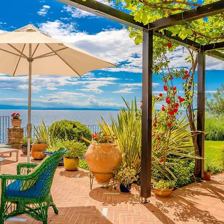 Perfect House Beachfront By Guide Vila