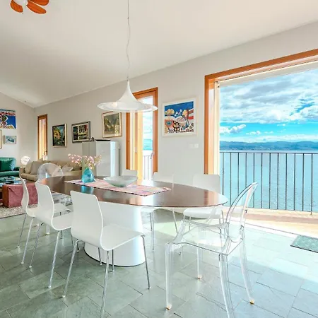 Vila Perfect House Beachfront By Guide *