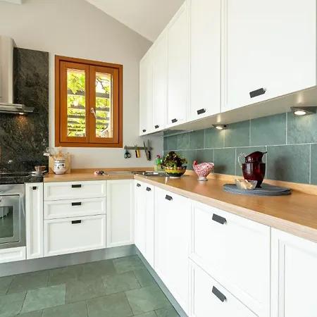 Perfect House Beachfront By Guide * Lovran